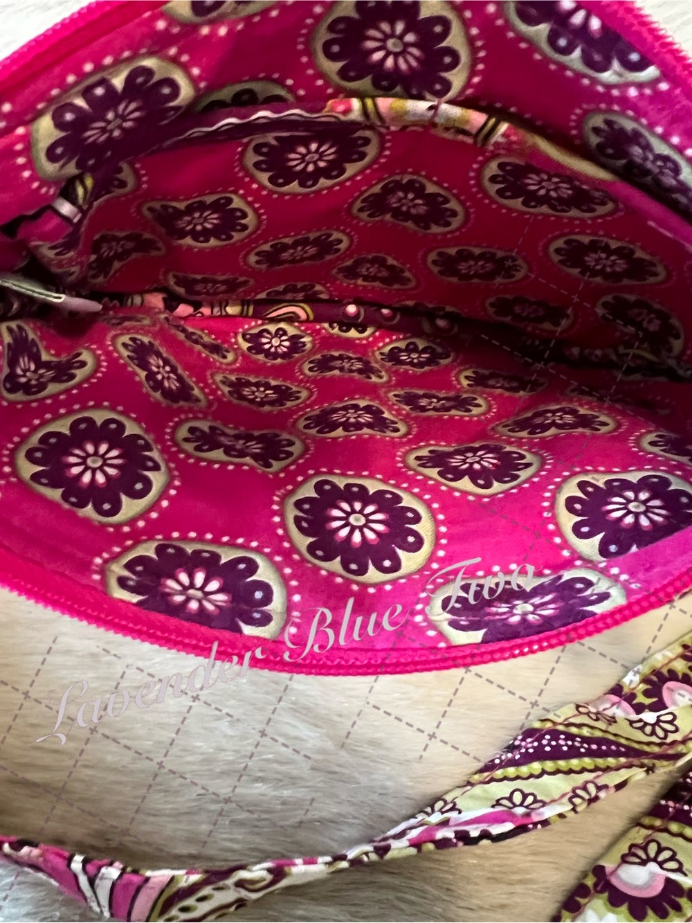 VERA BRADLEY Very Berry Paisley  2010 Little Lizzy Crossbody Purple Pink Y2K - Picture 14 of 16